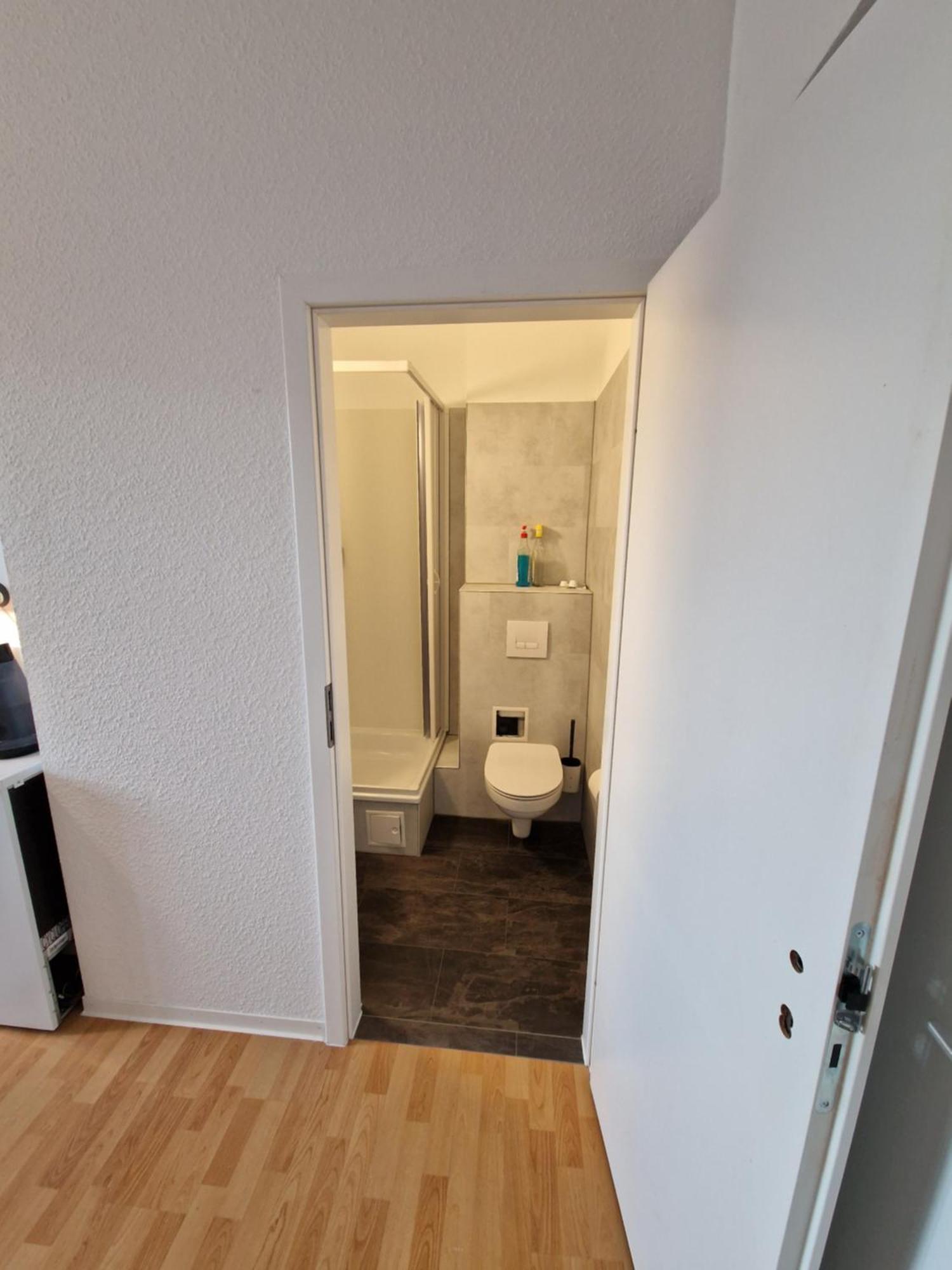 Zimmervermietung Berlin Mertens Apartment Luaran gambar